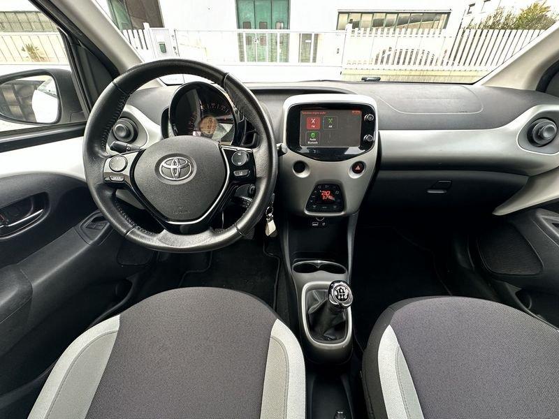 Toyota Aygo 1.0 VVT-i x-cool 5p. 69cv