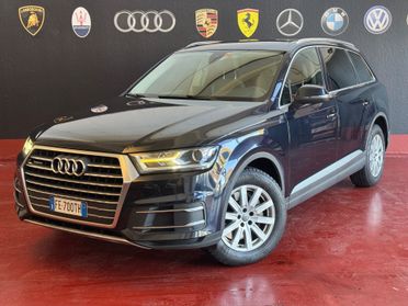 Audi Q7 3.0 TDI 7 POSTI GANCIO TRAINO TETTUCCIO