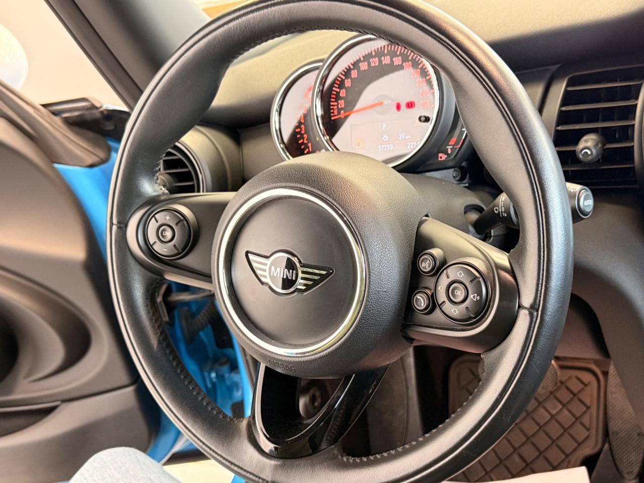 Mini 1.5 Cooper 102cv Automatica Neopatentati