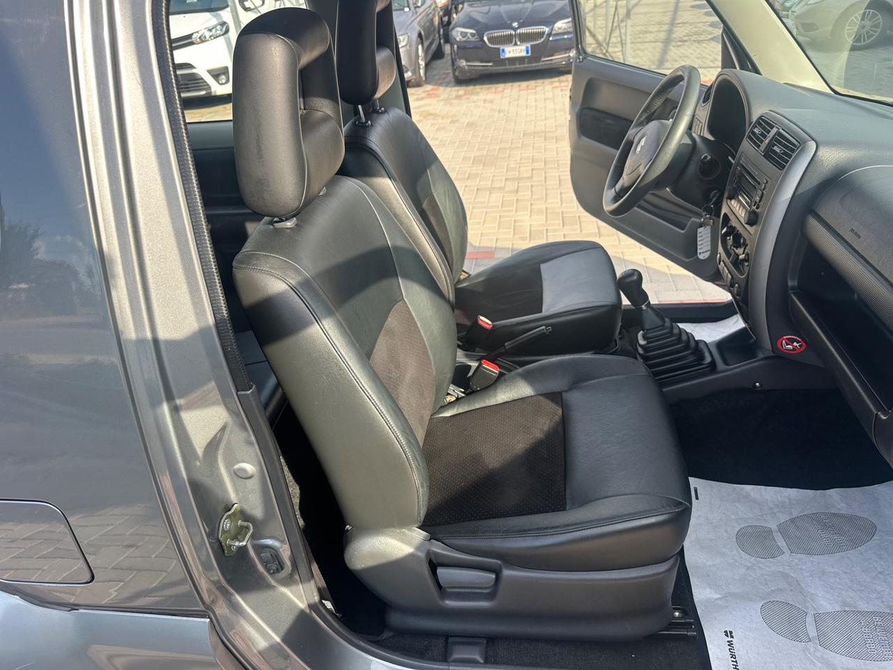 Suzuki Jimny 1.3i 85CV 4WD UNICO PROPRIETARIO