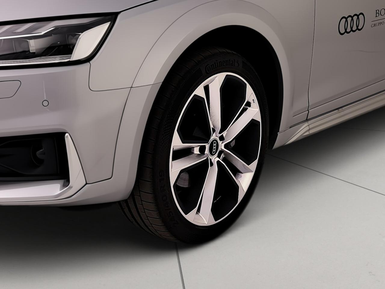 Audi A4 allroad allroad 40 2.0 tdi mhev identity contrast quattro 204cv s-tronic