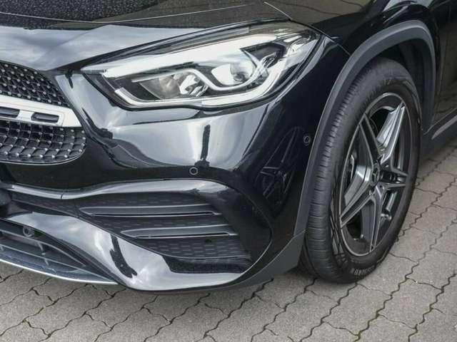 Mercedes-Benz GLA 250 AMG PREMIUM 4 MATIC LED PDC KAMERA TETTO MBUX ACC