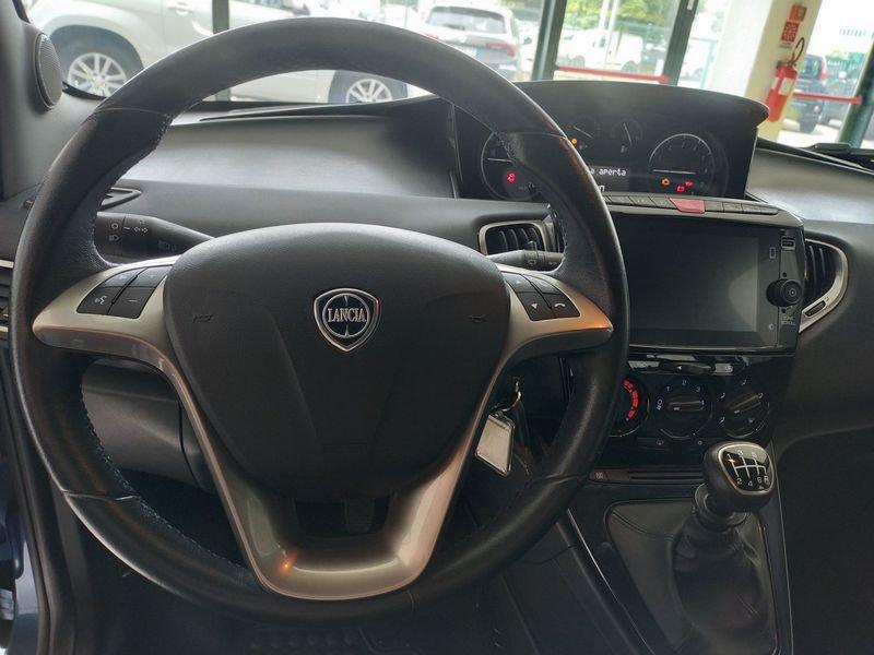 Lancia Ypsilon 1.0 FireFly 5 porte S&S Hybrid Gold