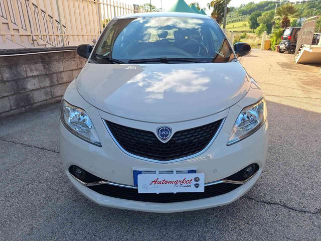 LANCIA Ypsilon 1.2 69 CV 5 porte GPL Ecochic Gold