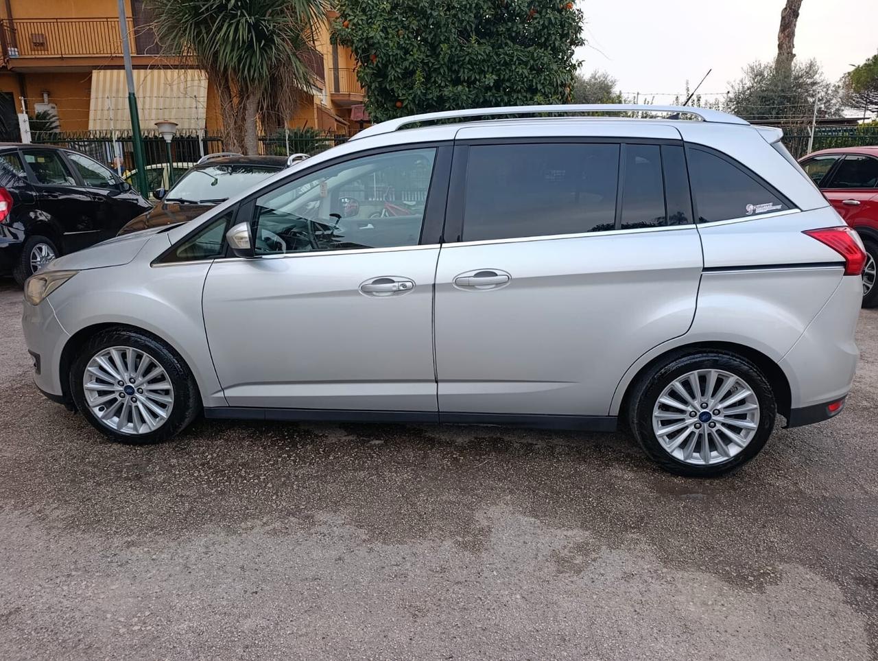 Ford C-Max7 1.5 TDCi Titanium 2016