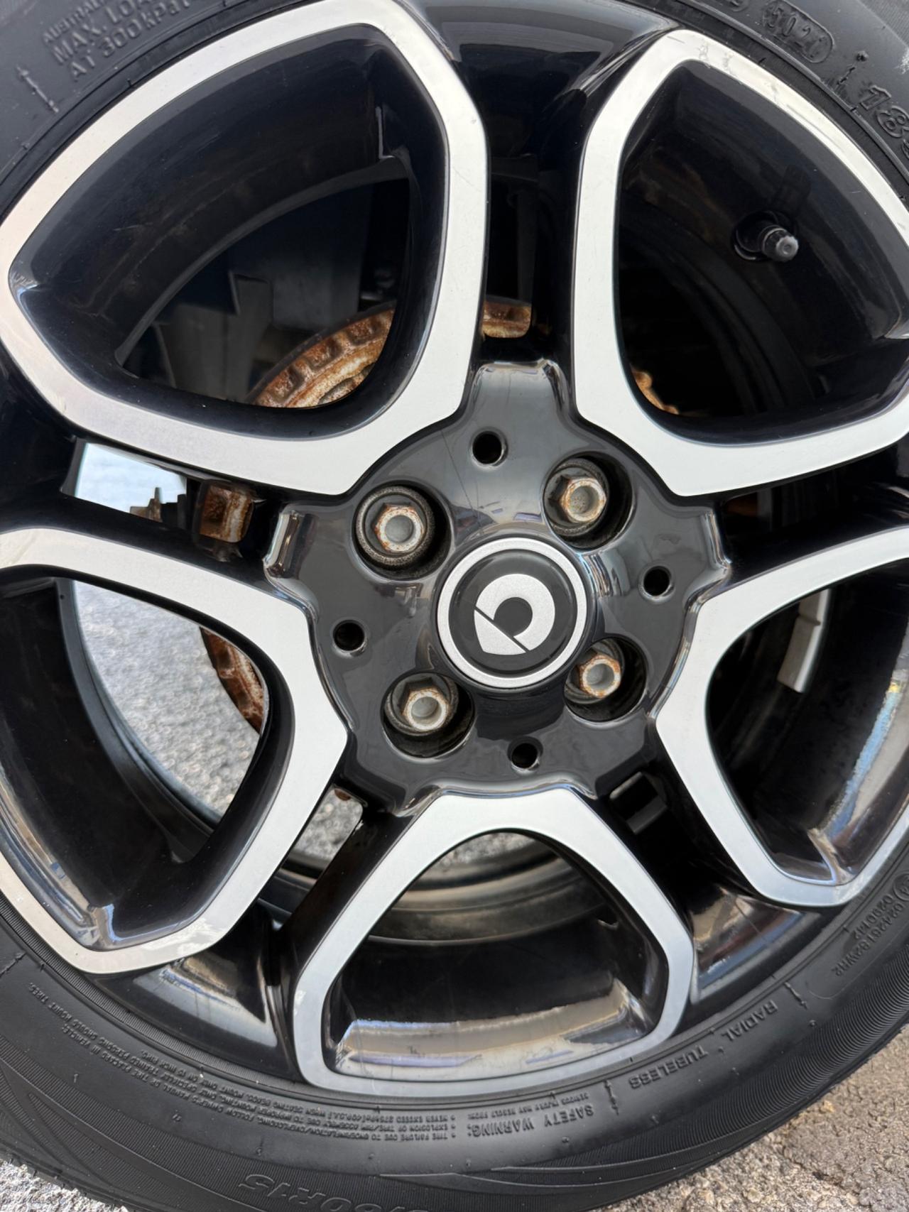 Smart ForTwo Prime TETTO PANORAMICO,INTERNI IN PELLE,TELECAMERA,NAVIGATORE.FULL LED,BLUETOOTH