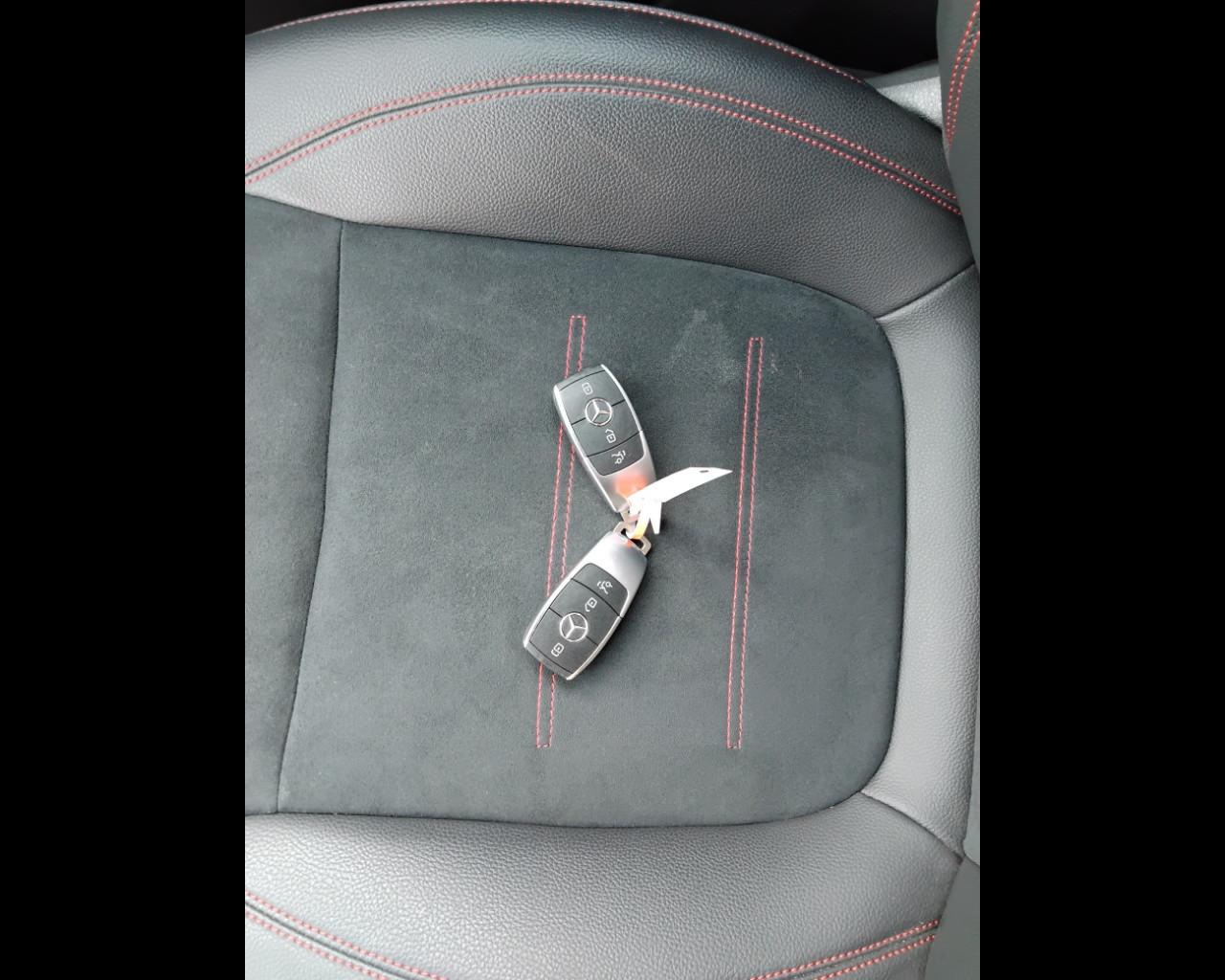 Mercedes-Benz GLB - X247 2019 - GLB 200 d Premium auto