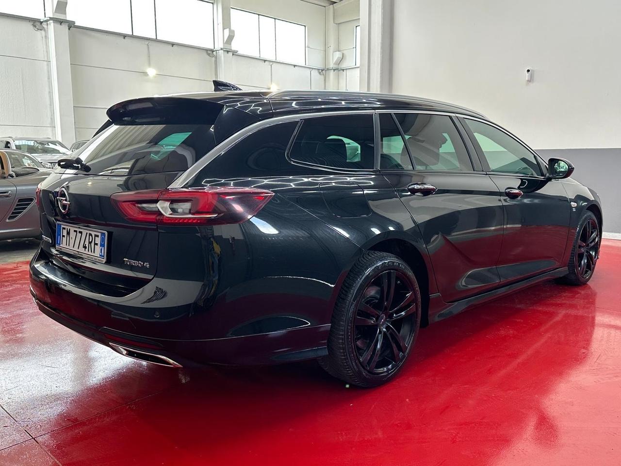 Opel Insignia 2.0 Turbo opc S&S AWD aut. Sports Tourer Innov.