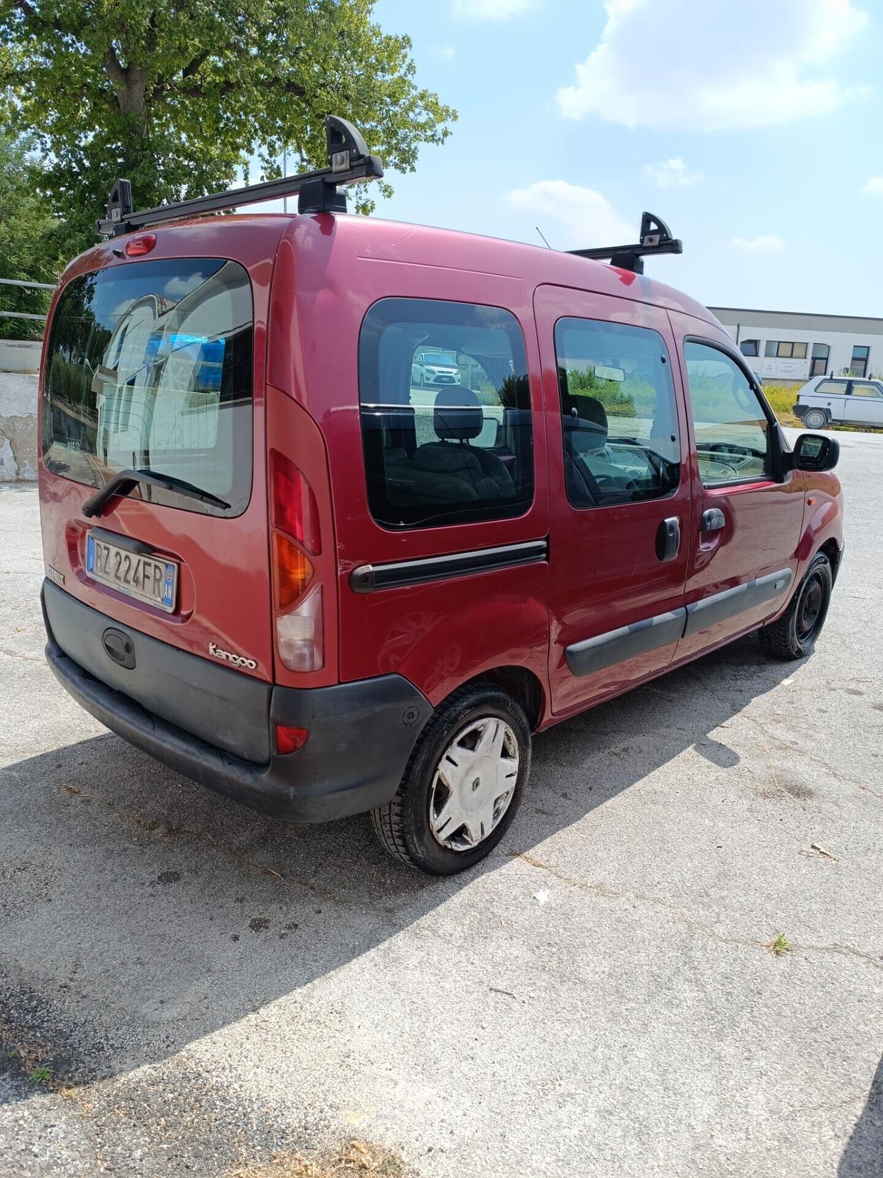 Renault Kangoo 1.5 dCi 65CV cat 5 porte Privilège