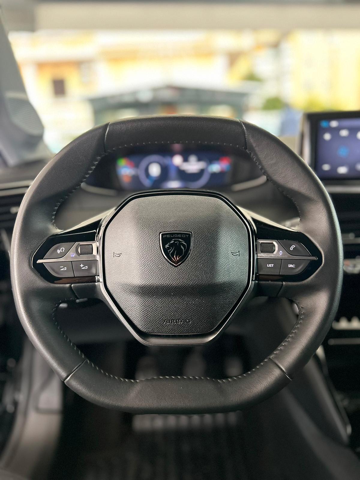 Peugeot 208 PureTech 1.2 benzina 100 cv Stop&Start 5 porte Allure