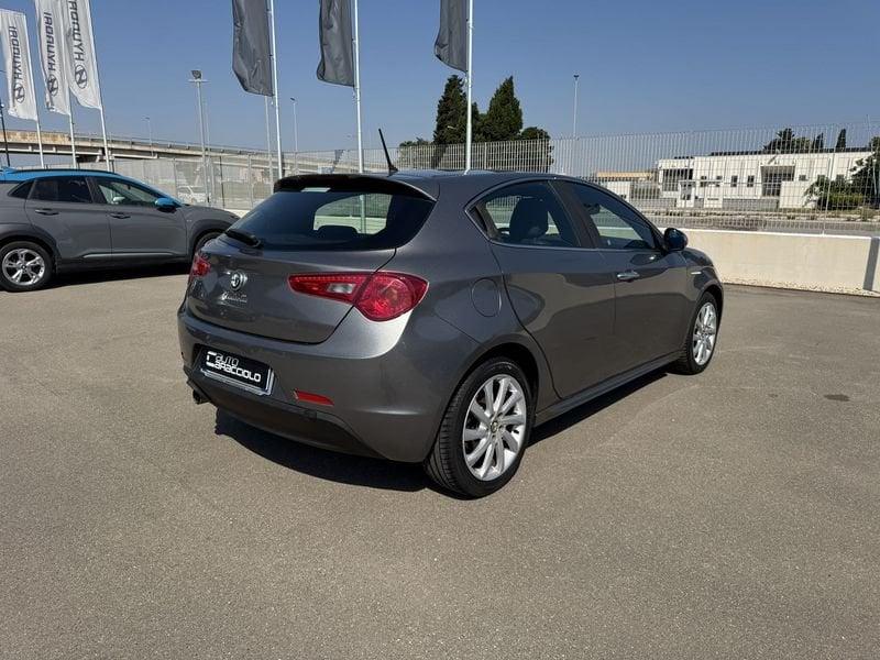 Alfa Romeo Giulietta Giulietta 1.6 JTDm-2 105 CV Distinctive