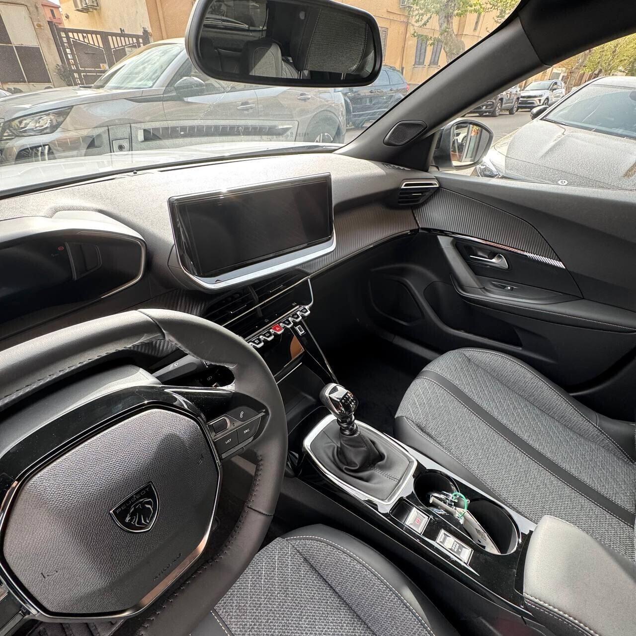 **NUOVA** Peugeot 2008 PureTech 100 S&S Allure