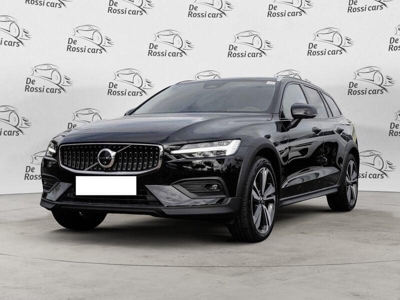 Volvo V60 Cross Country B4 (d) AWD automatico