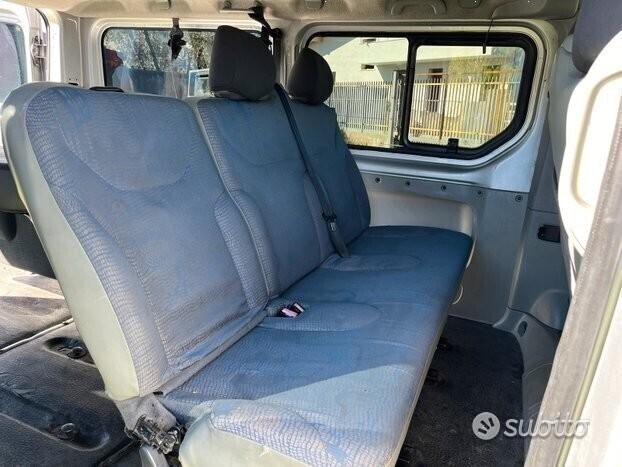 Renault Trafic 9 Posti