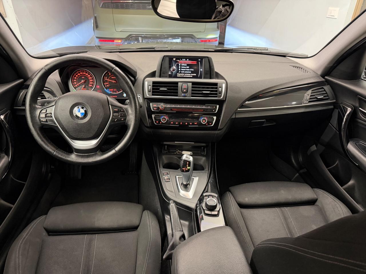 BMW 118d 5p. Urban Automatica