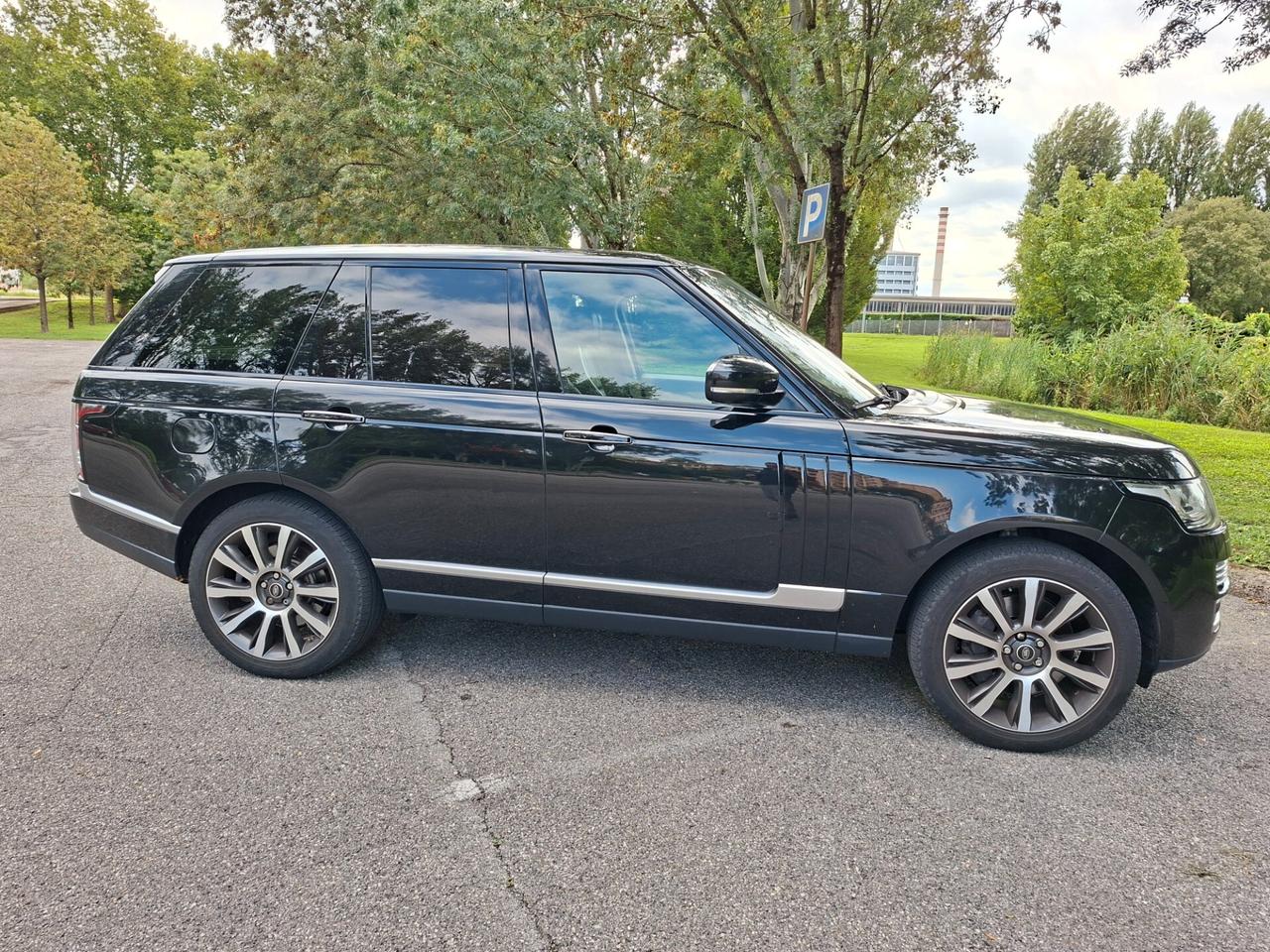 Land Rover Range 4.4 SDV8 Autobiography
