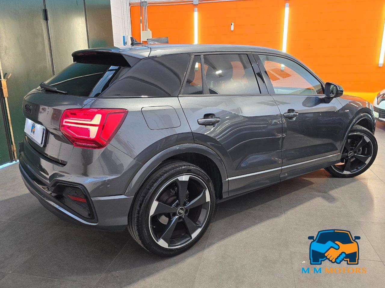 Audi Q2 35 1.5 tfsi Identity Black s-tronic