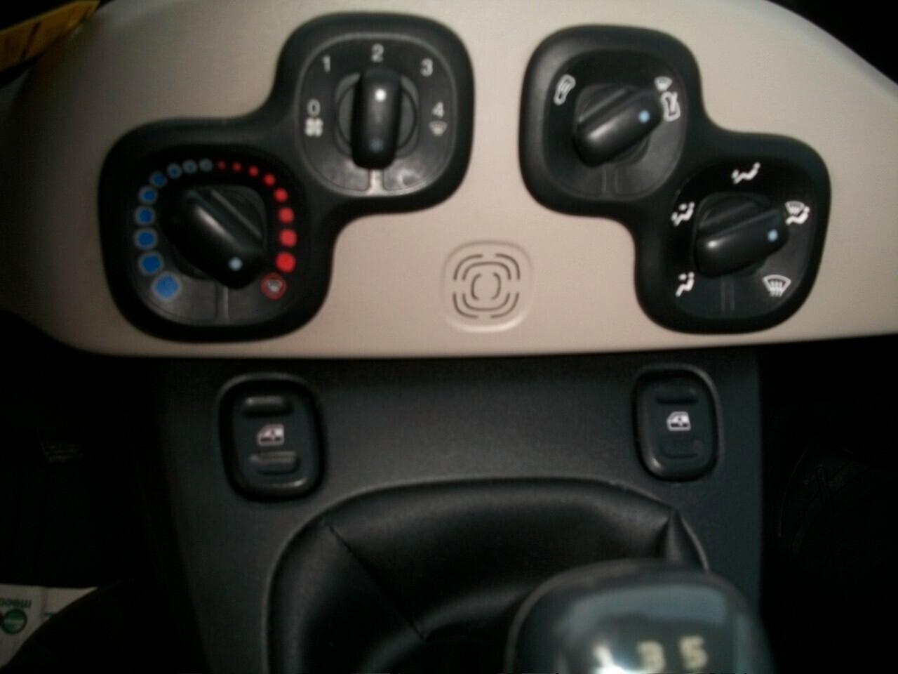 Fiat Panda 1.2 Dynamic CC 1242 05 POSTI, BENZINA GARANZIA UN ANNO GIA ULTIMO MODELLO EURO 5 BENZINA