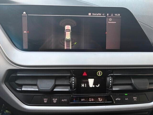 Bmw 116 116d 5p. Advantage