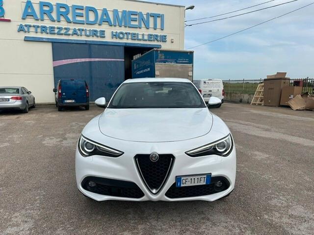 Alfa Romeo Stelvio 2.2 Turbodiesel 190 CV AT8 Q4 Business