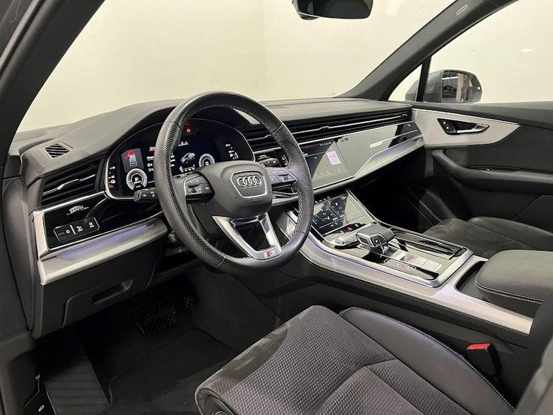 Audi Q7 55 TFSI e quattro tiptronic S LINE