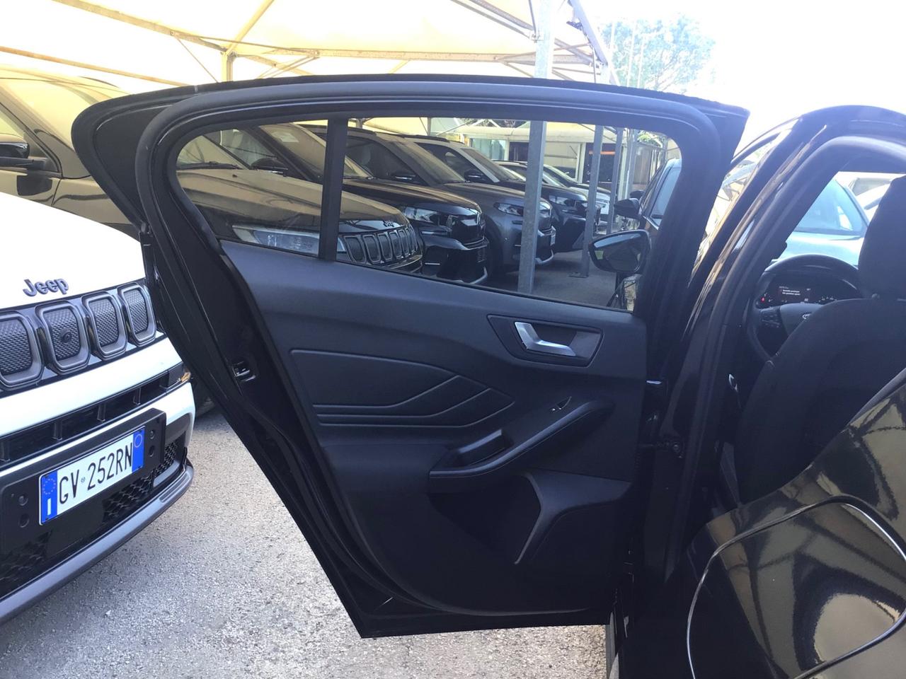 Ford Focus 1.0 EcoBoost Hybrid 125 CV 5p. ST-Line