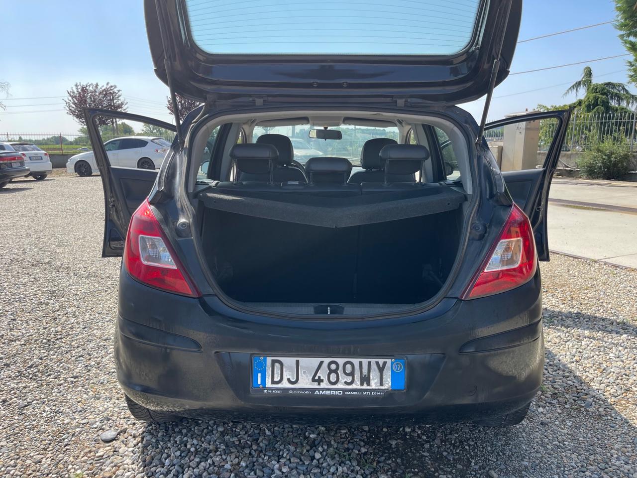 Opel Corsa 1.2 5 porte Easytronic Club