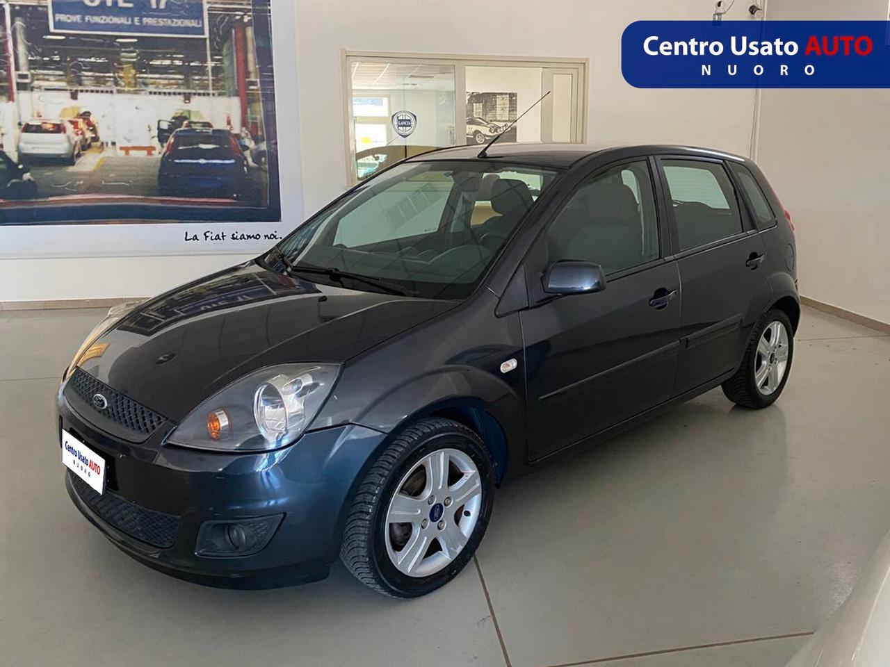 Ford Fiesta 1.2 16V 5p. Ghia