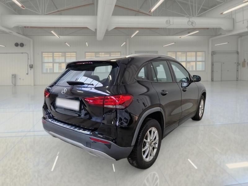MERCEDES-BENZ GLA 200 D AUTOMATIC BUSINESS 5 PORTE CROSSOVER