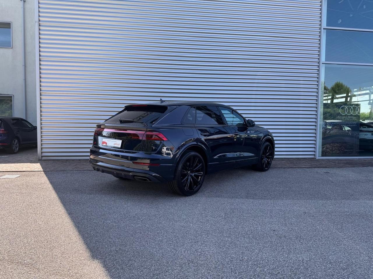 AUDI Q8 50 TDI MHEV QUATTRO S-TRONIC S-LINE