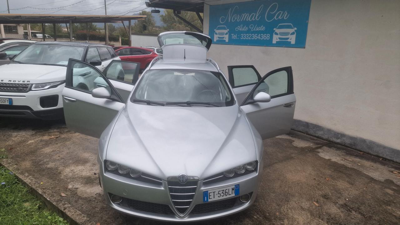 Alfa Romeo 159 1.9 JTDm Sportwagon Distinctive