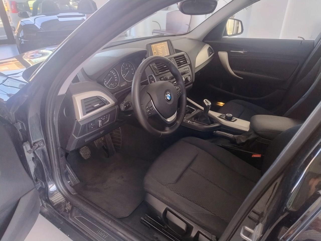 Bmw 116 116d 5p. Urban