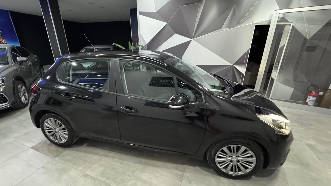Peugeot 208 BlueHDi 75 5 porte Allure