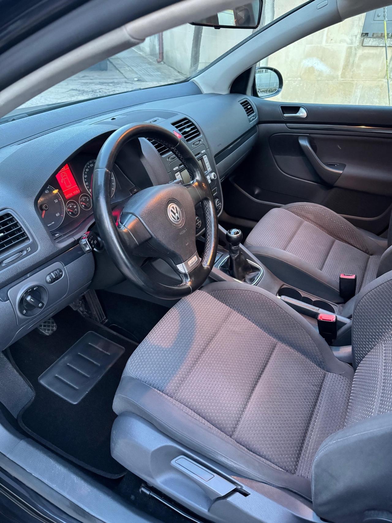 Volkswagen Golf GTD 170cv