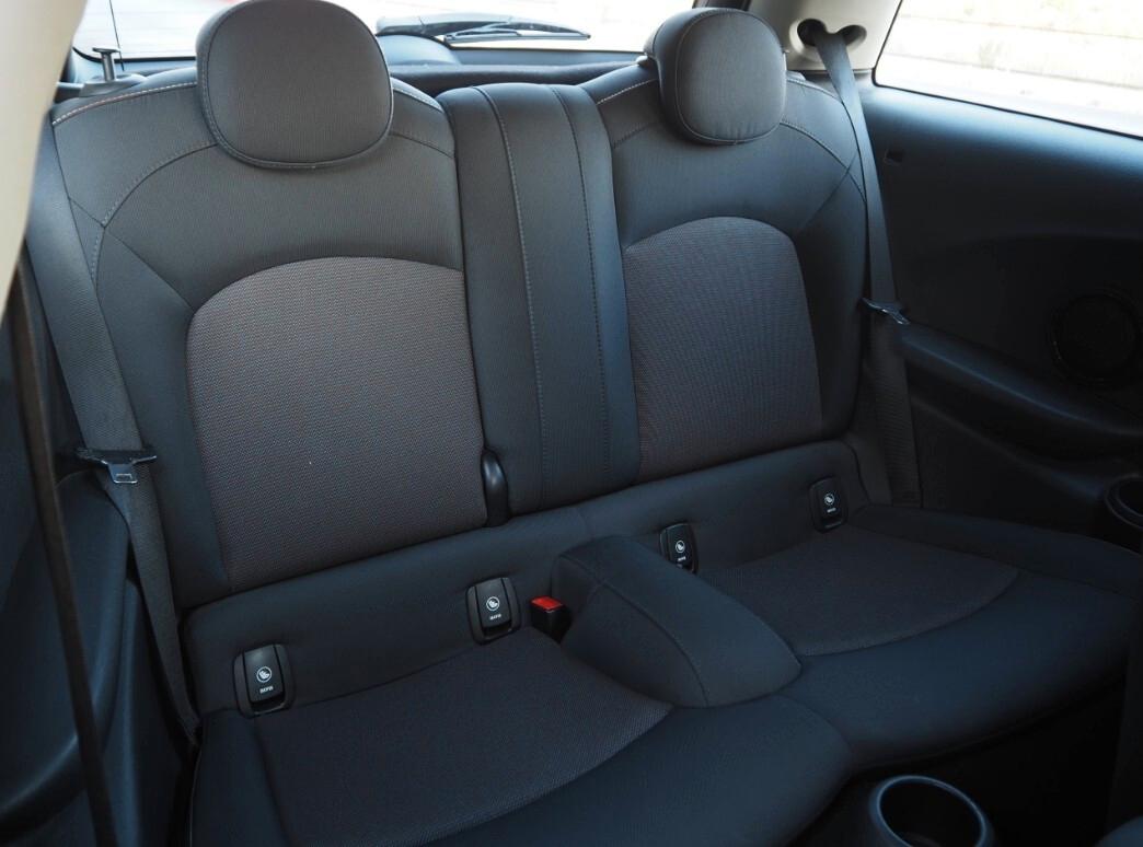 Mini Cooper 1.5 D Hype autom