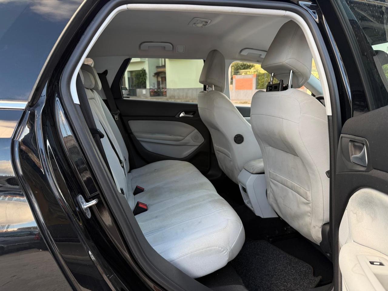 Peugeot 308 BlueHDi 120CV CAMBIO AUTOMATICO