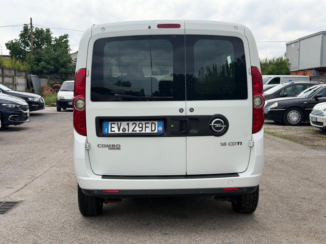 Opel Combo 1.6 CDTi 105CV PC-TA Elective