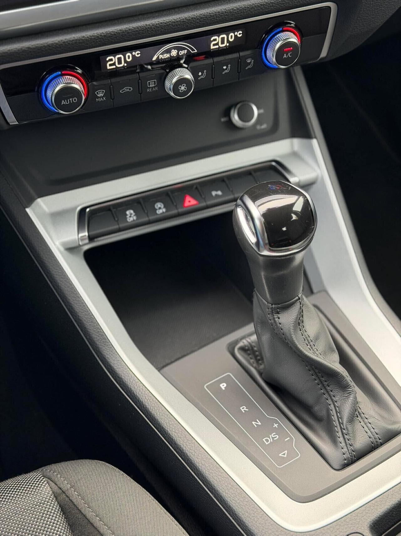 Audi Q3 35 2.0 Tdi 150CV Stronic Advanc RETROC