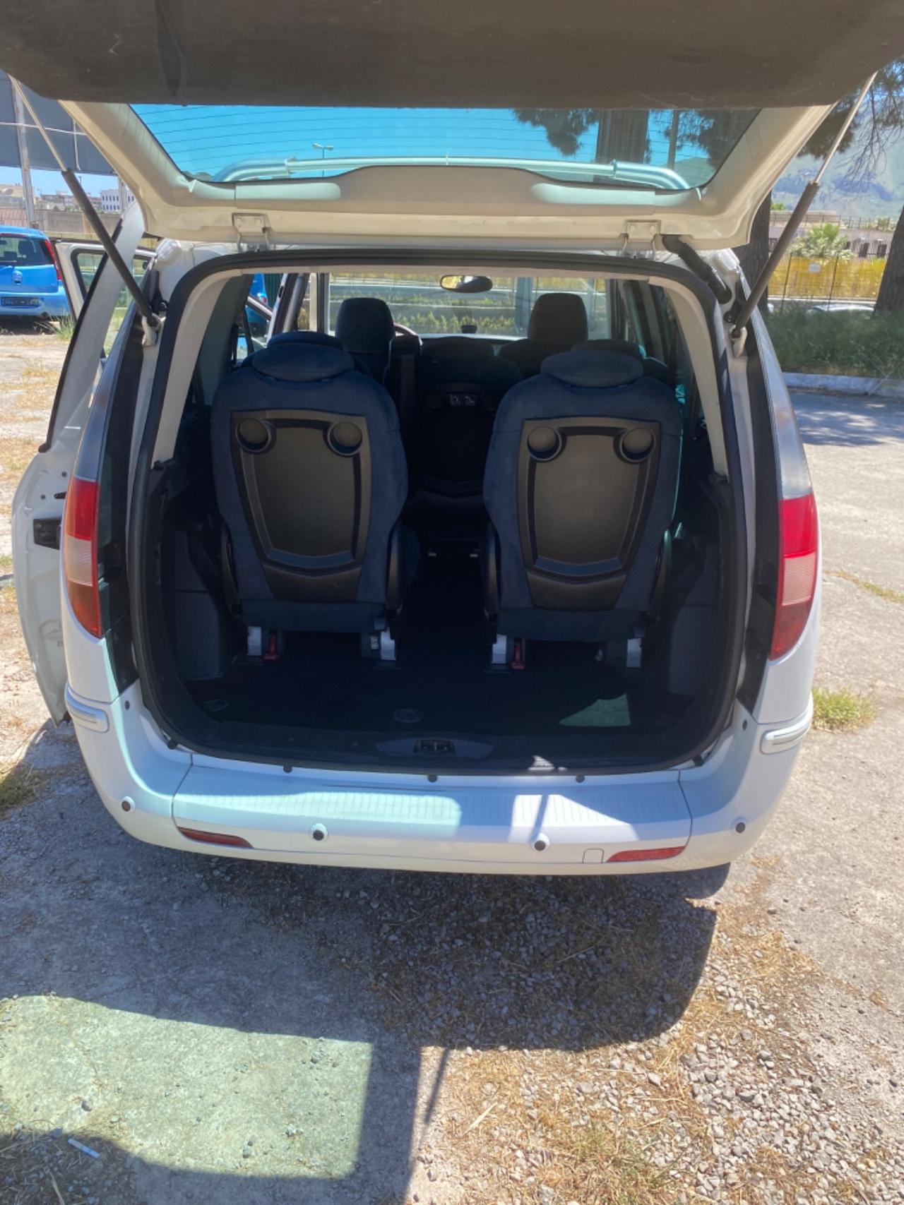 Lancia Phedra 2.0 MJT 136 CV Platino