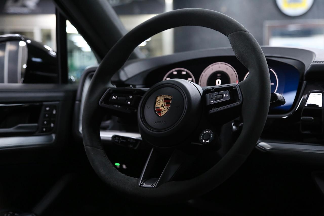 Porsche Cayenne Coupé 4.0 V8 Turbo 740 cv E-Hybrid plug-in auto