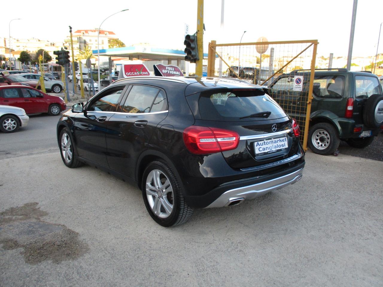 Mercedes-benz GLA 200 d Automatic PARI AL NUOVO