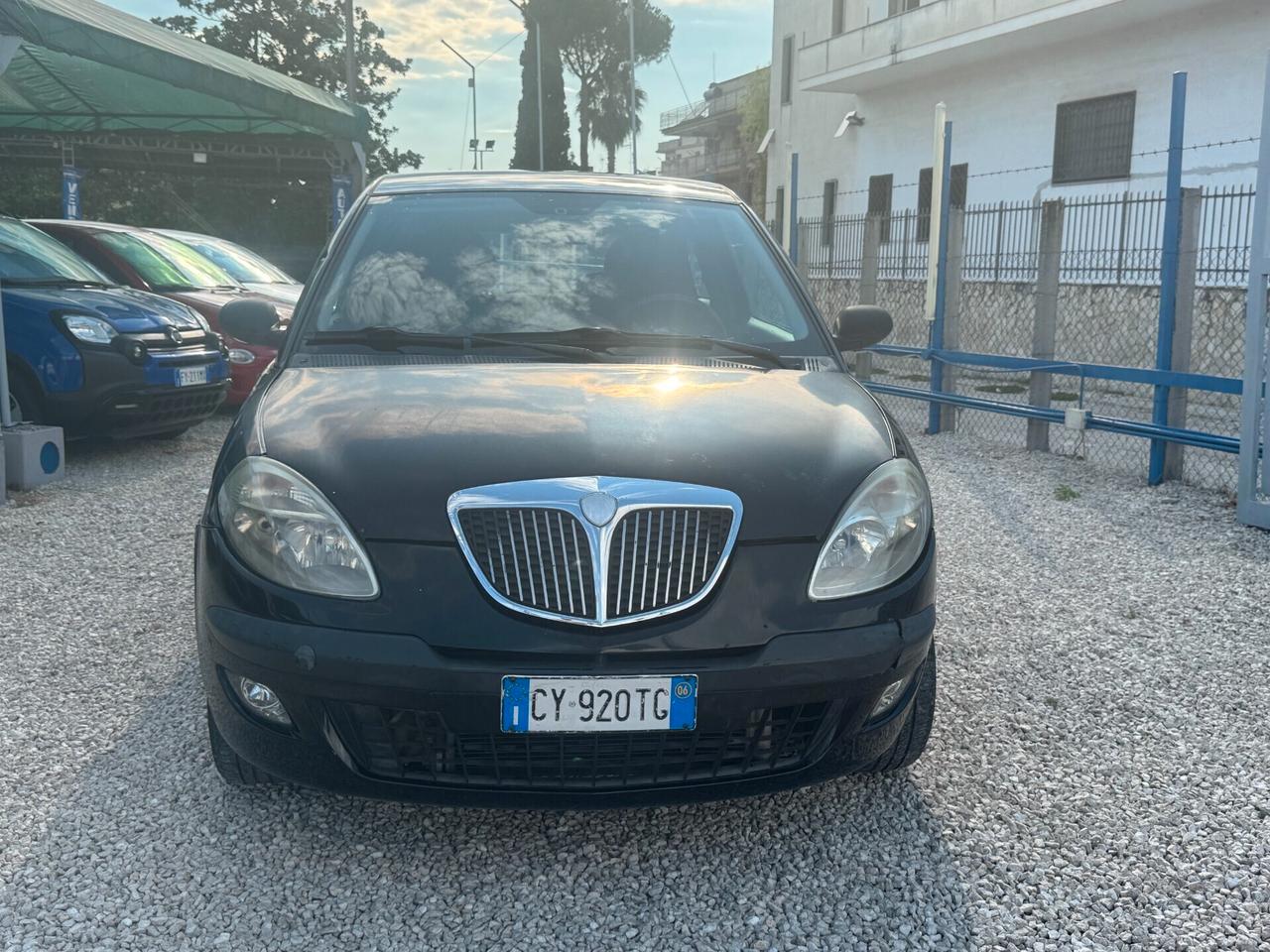 Lancia Ypsilon 1.2 Oro GPL clima idroguida