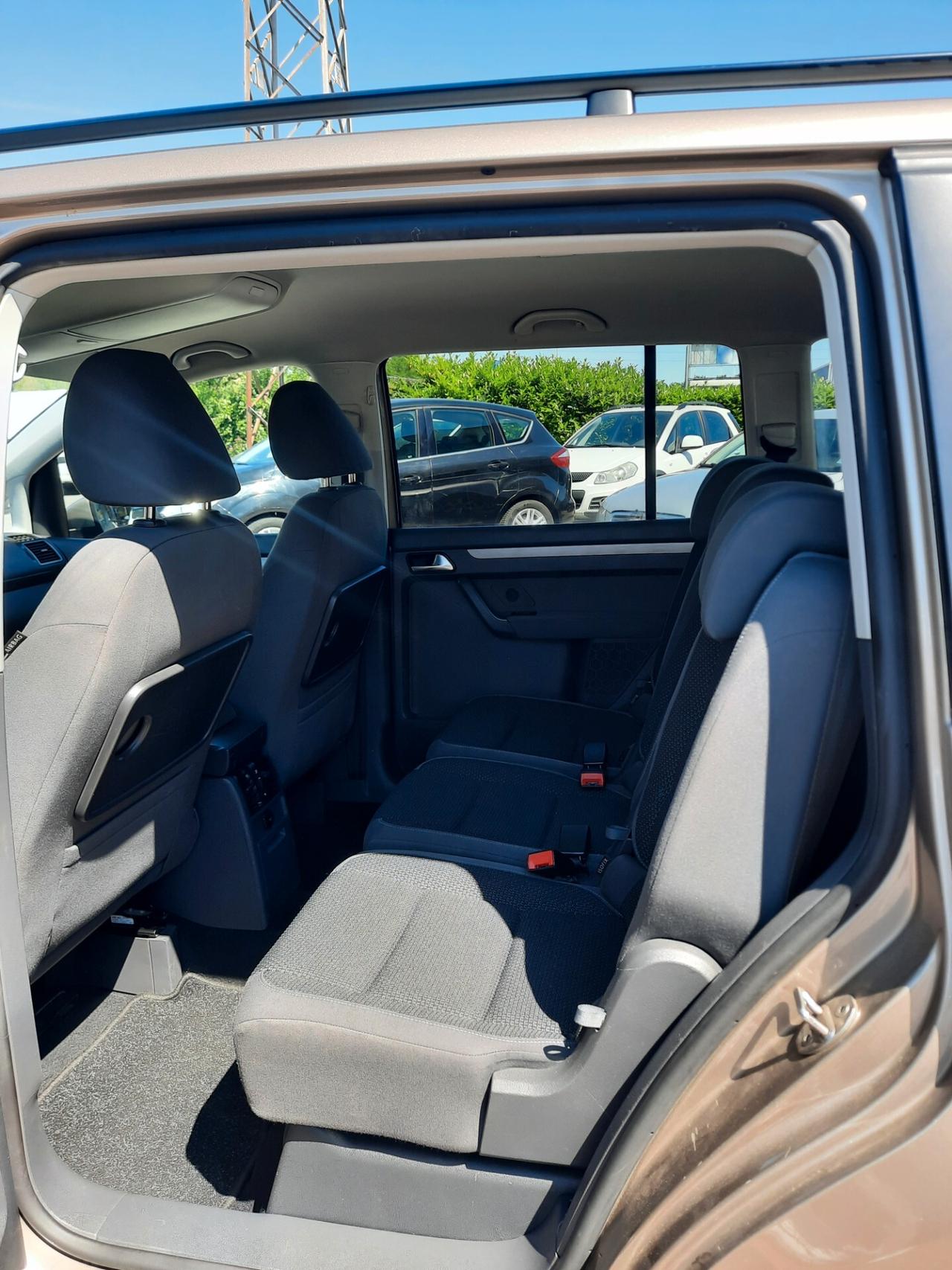 Volkswagen Touran Business 1.6 TDI Comfortline
