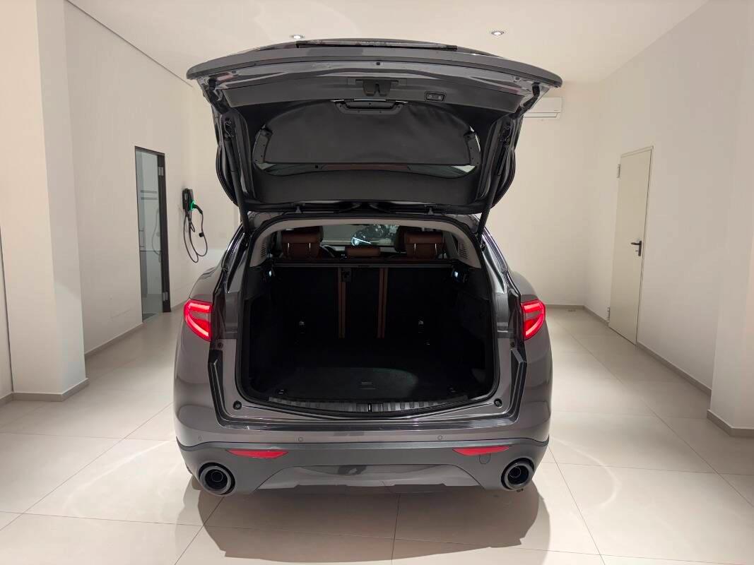 Alfa Romeo Stelvio 2.2 t Sprint Q4 190cv auto