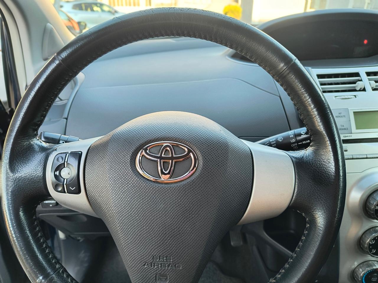 Toyota Yaris 1.0 3p Benzina