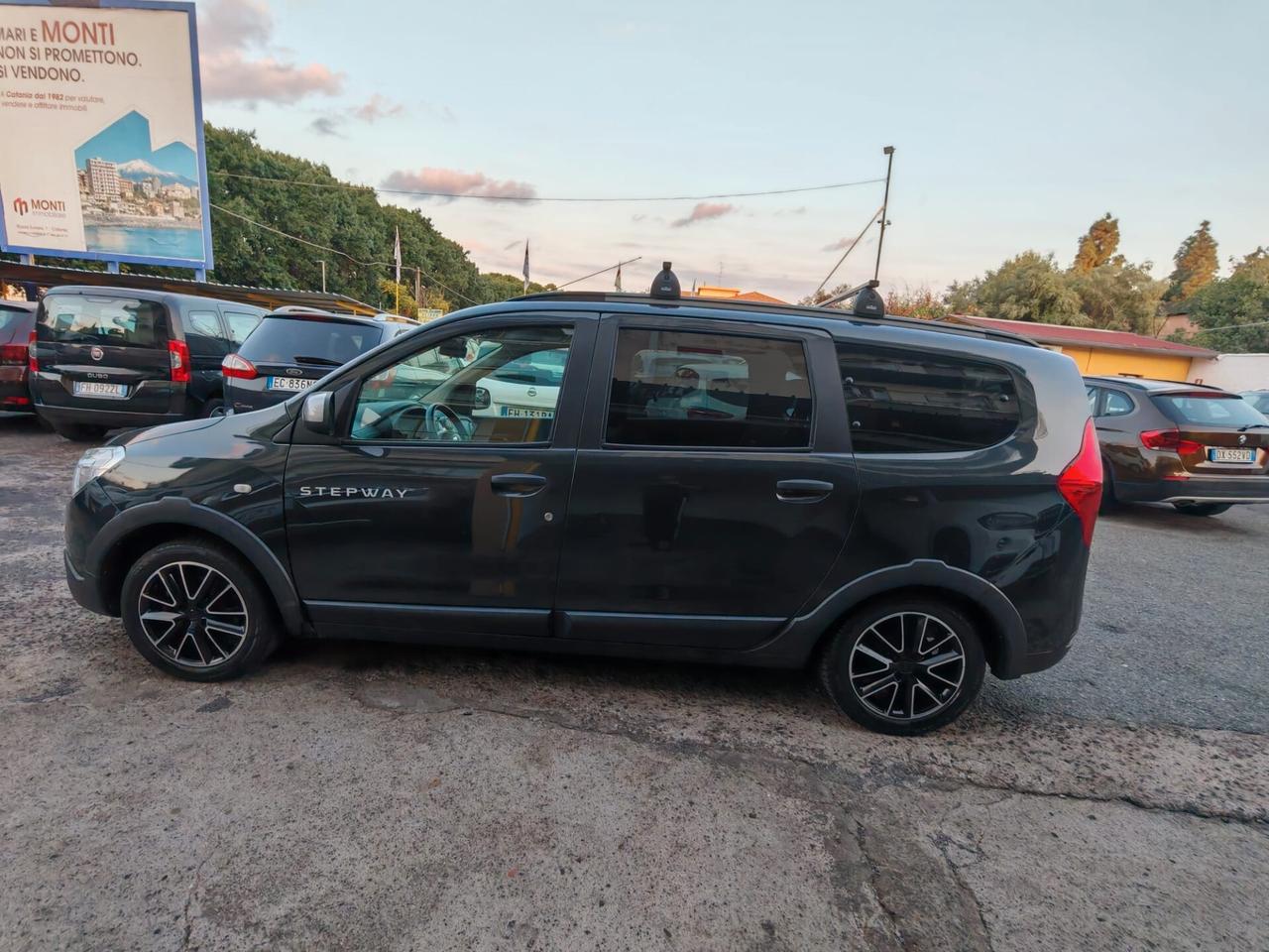Dacia Lodgy 1.5 dCi 8V 110CV Start&Stop 7 posti Serie Speciale Wow
