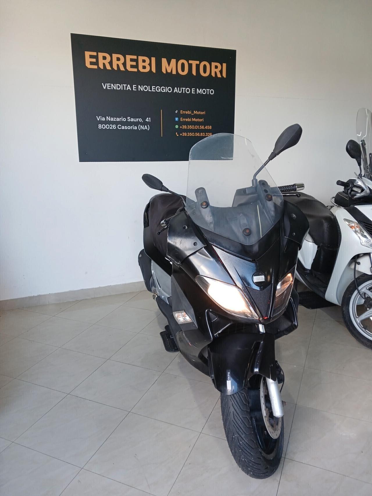 Aprilia SR Max 300 GARANTITO 12 MESI