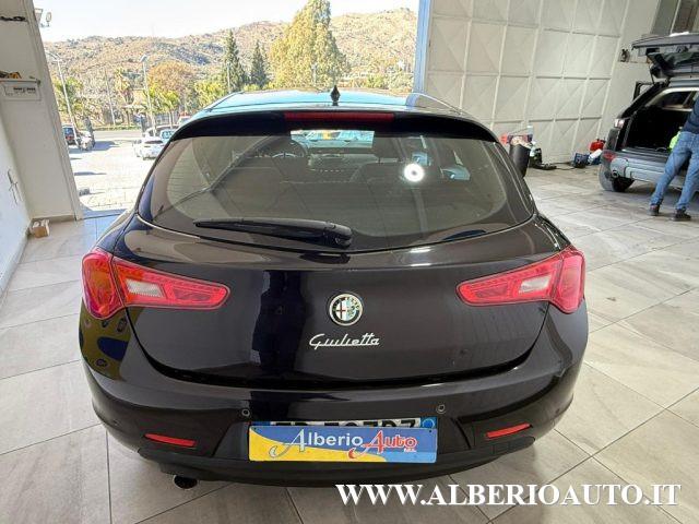 ALFA ROMEO Giulietta 1.6 JTDm-2 105 CV Distinctive