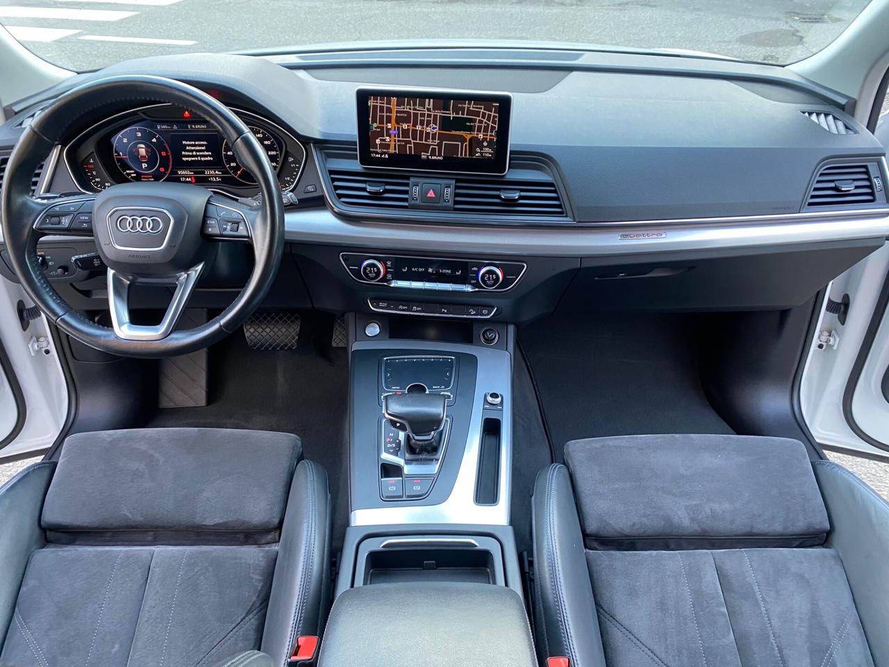 Audi Q5 2.0 TDI quattro S tronic Design Sport