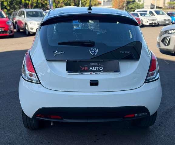 Lancia Ypsilon 1.0 Hybrid Gold Plus CARPLAY/RETROCAM-PROMO FIN